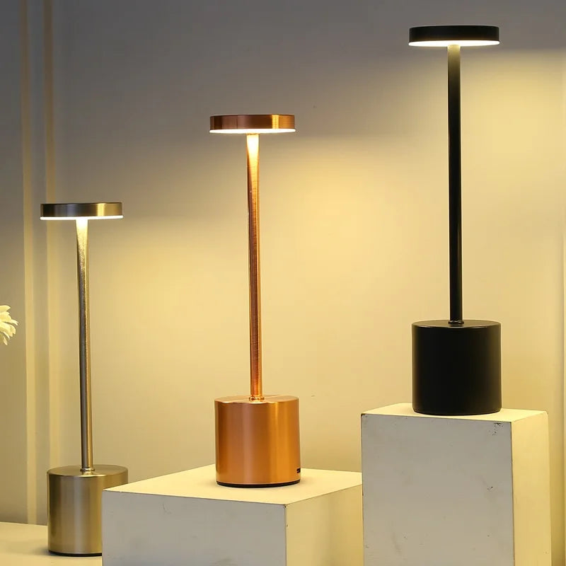 A Lâmpada LED 3 Cores Transforma Seu Ambiente – Elegância e Funcionalidade em um Só Produto!