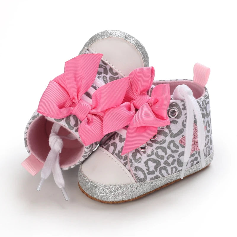 Sapatos para Bebês Valentina - Confortáveis e Estilosos para o Primeiro Passo | Lar e Bebê