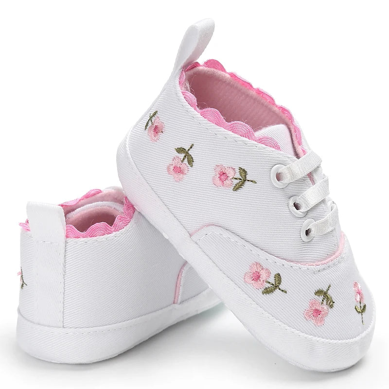 Sapatos para Bebês Valentina - Confortáveis e Estilosos para o Primeiro Passo | Lar e Bebê