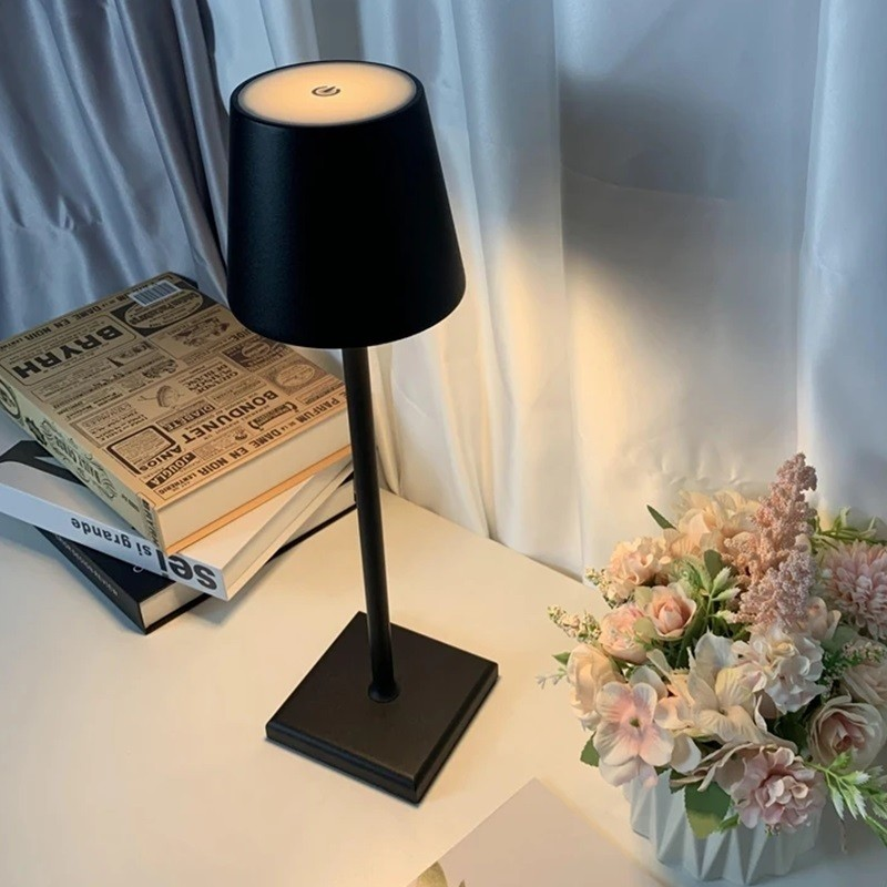 Luminária Abajur Mesa Led Touch Dimerizável Sem Fio Recarregável